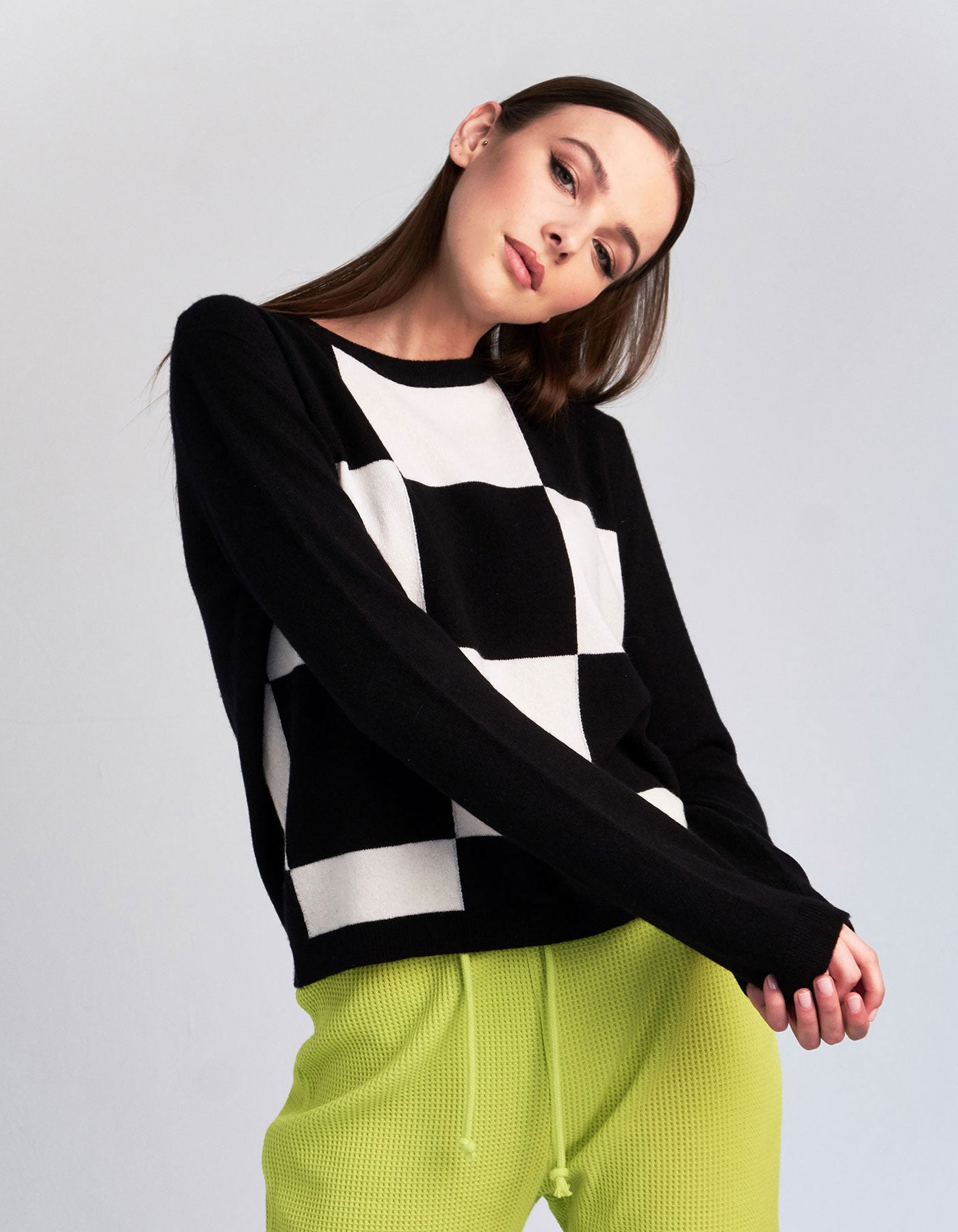 A model wearing the Gambit cashmere jumper, a malin darlin womens cashmere knitwear style.
